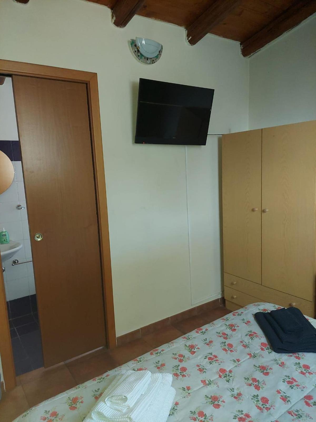 Bed and Breakfast Sweet Politeama Palermo Exterior foto